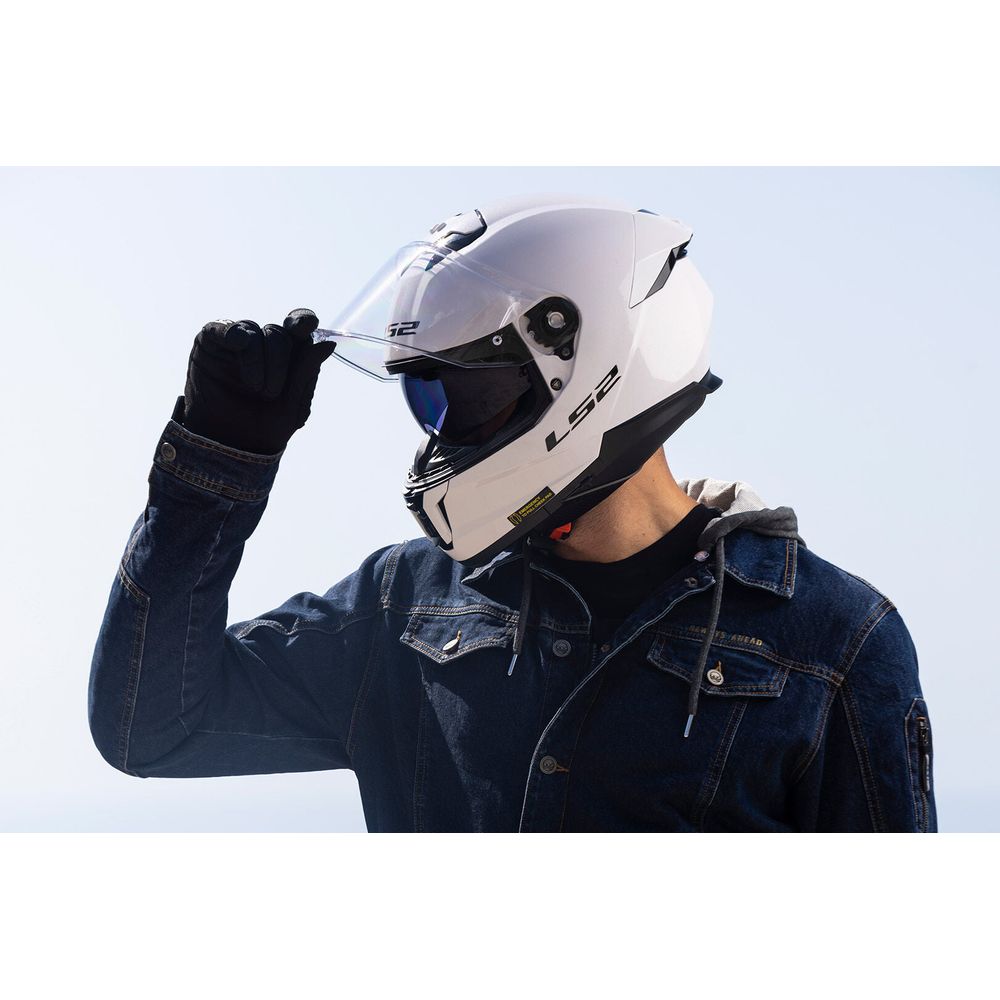 LS2 FF808 Stream 2 ECE 22.06 Full Face Helmet Gloss White  - FREE UK Shipping, FREE 365 Day Returns | Moto Central