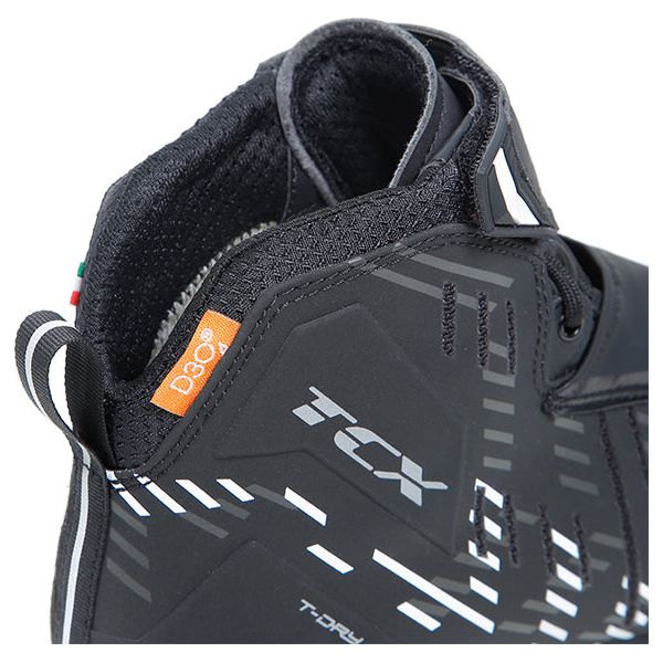 TCX R04D Waterproof Boots Black / White