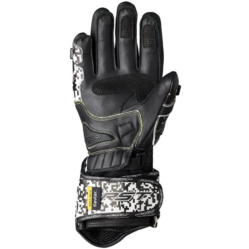 RST Tractech Evo 4 CE Gloves White / Black - FREE UK Shipping, FREE 365 Day Returns | Moto Central