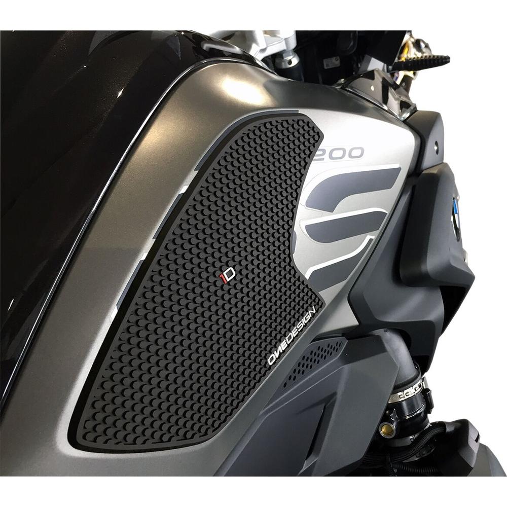 One Design BMW R1200GS Tank Grip Black