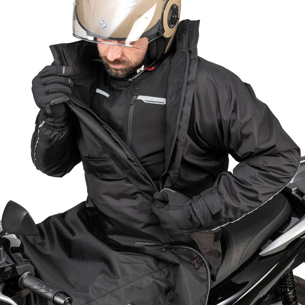 Tucano Urbano Tucanorak Hydroscud Rain Jacket Black - FREE UK Shipping, FREE 365 Day Returns | Moto Central