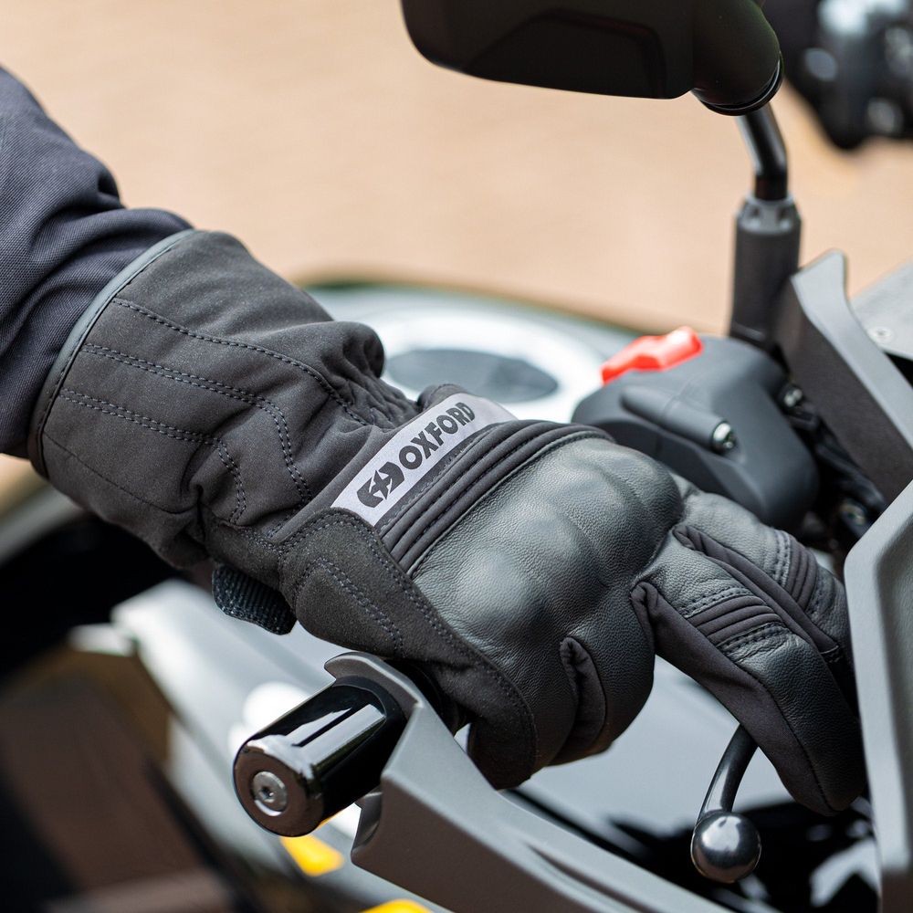 Oxford Calgary 2.0 Leather Gloves Black - FREE UK Shipping, FREE 365 Day Returns | Moto Central