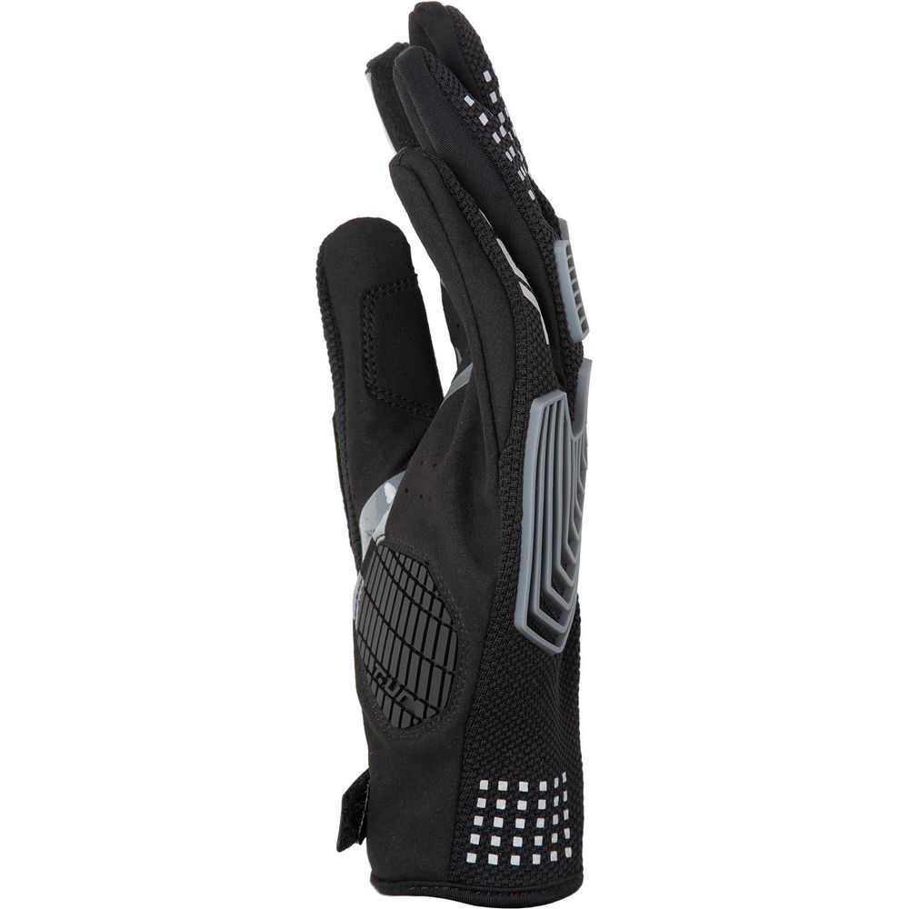 T.UR G-Three Gloves Black - FREE UK Shipping, FREE 365 Day Returns | Moto Central