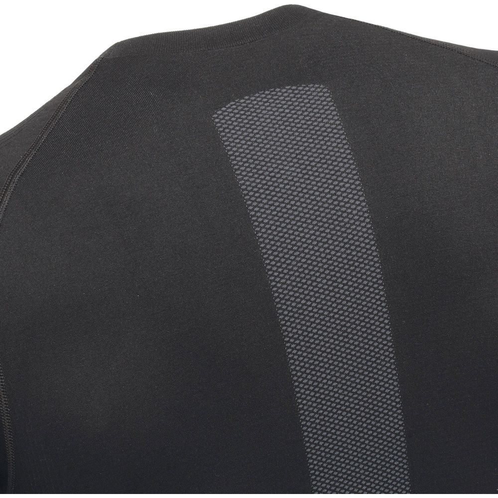 Tucano Urbano Upskin Long Sleeves Technical Vest Black  - FREE UK Shipping, FREE 365 Day Returns | Moto Central