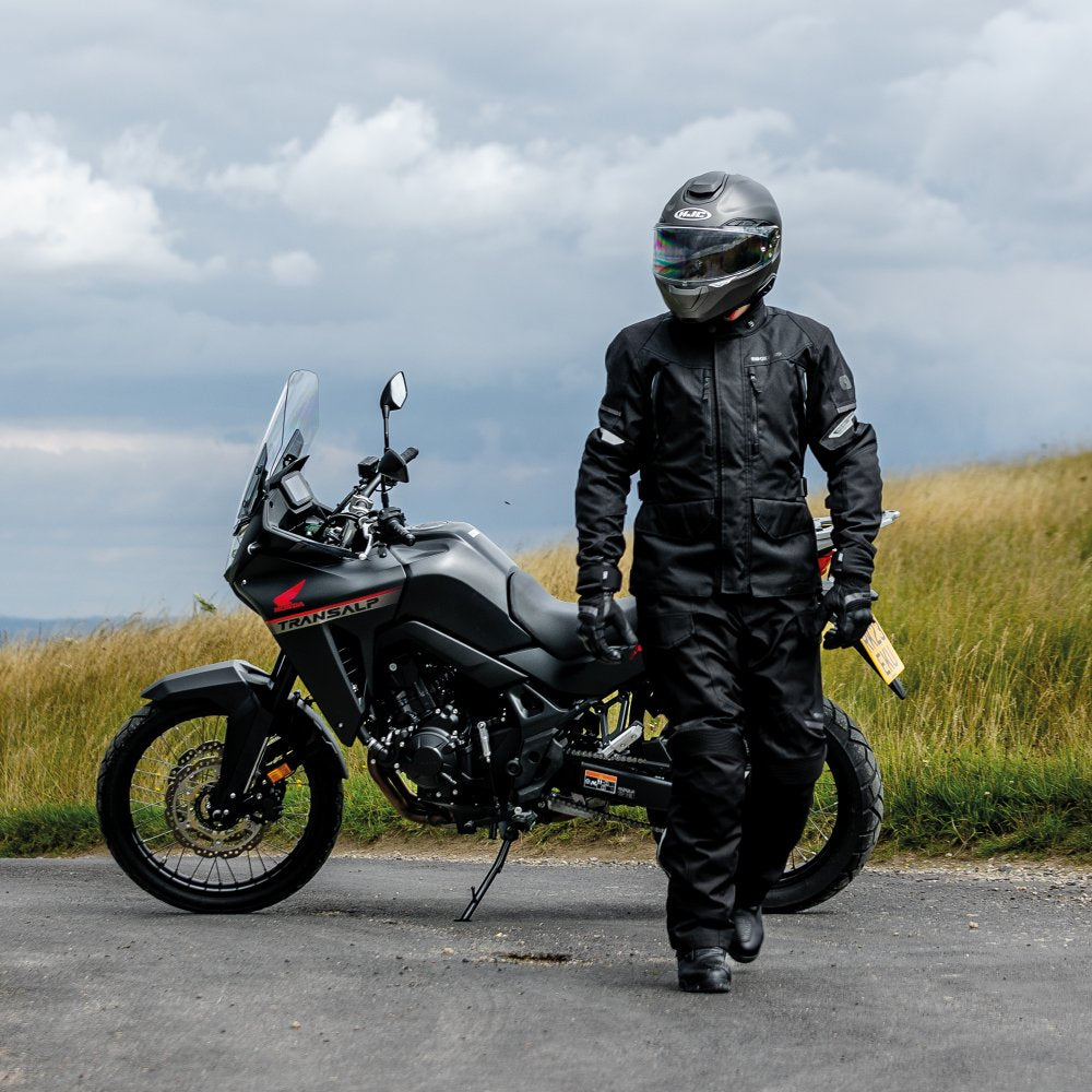 Oxford Calgary 2.0 Dry2Dry Textile Jacket Black  - FREE UK Shipping, FREE 365 Day Returns | Moto Central