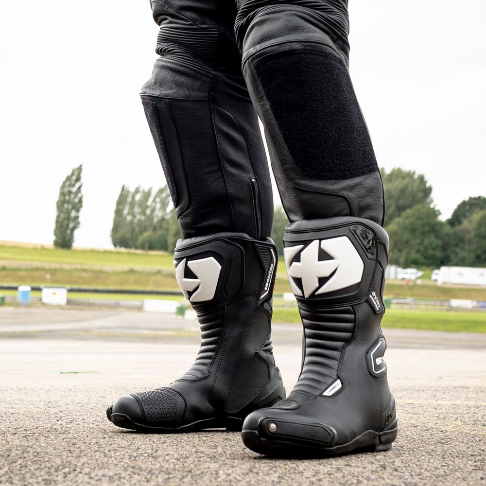 Oxford Cypher 1.0 Dry2Dry Boots Black / White - FREE UK Shipping, FREE 365 Day Returns | Moto Central