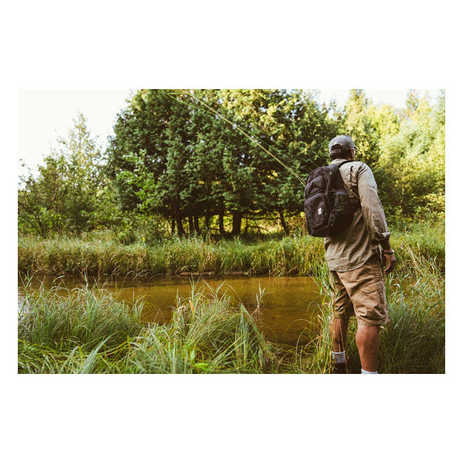 Carhartt Classic Single Backpack Black - 30.5 x 44.5 x 22.2 cm - FREE UK Shipping, FREE 365 Day Returns | Moto Central