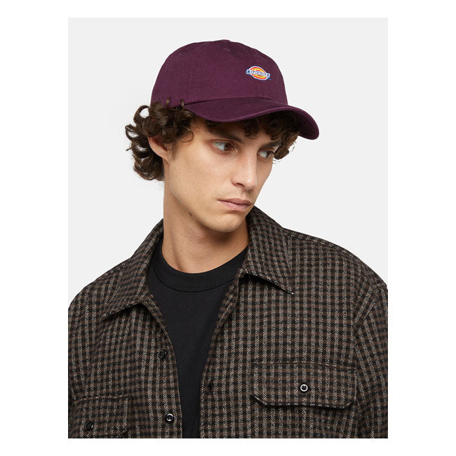 Dickies Hardwick Cap Plum Perfect - FREE UK Shipping, FREE 365 Day Returns | Moto Central