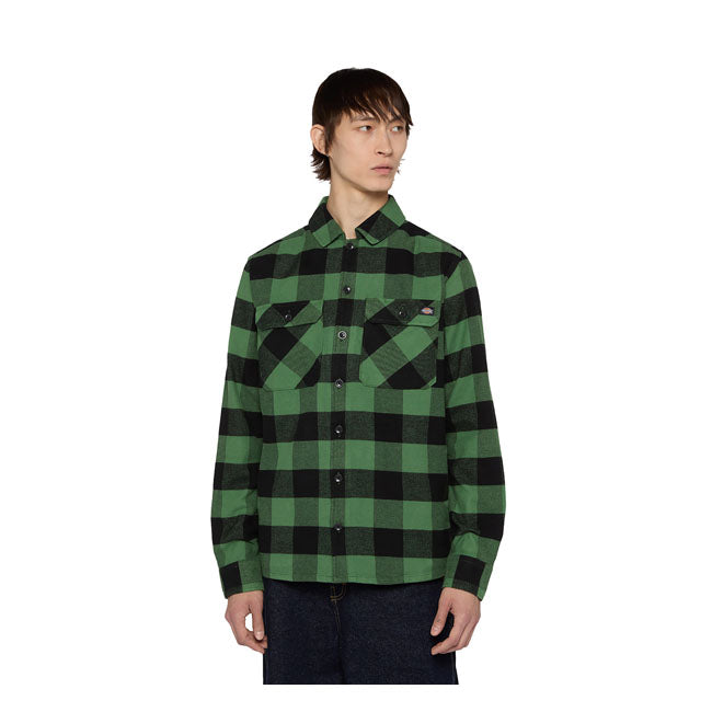 Dickies Sacramento Shirt Elm Green - FREE UK Shipping, FREE 365 Day Returns | Moto Central