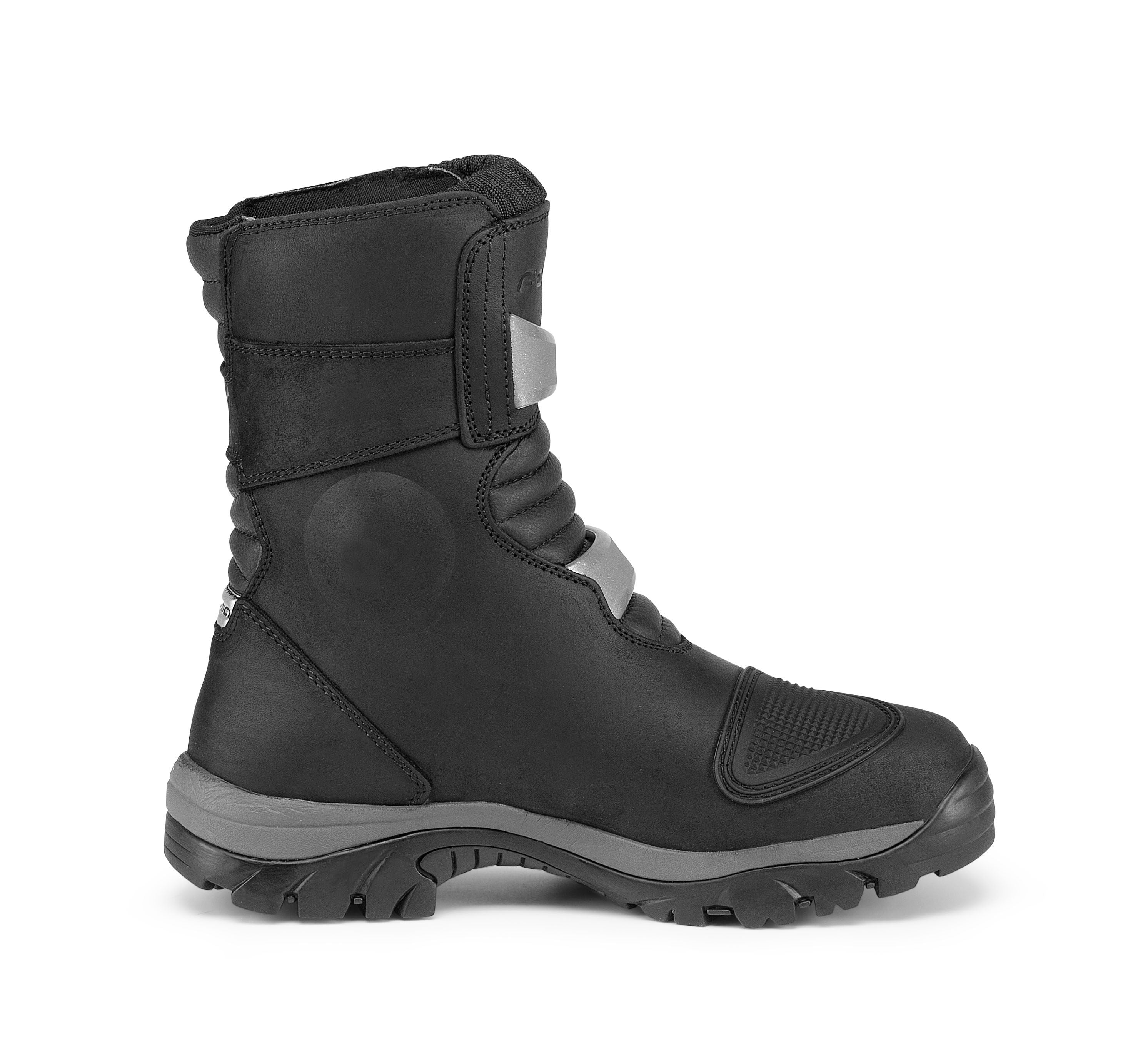 Forma Adventure Low Dry Boots Black - FREE UK Shipping, FREE 365 Day Returns | Moto Central