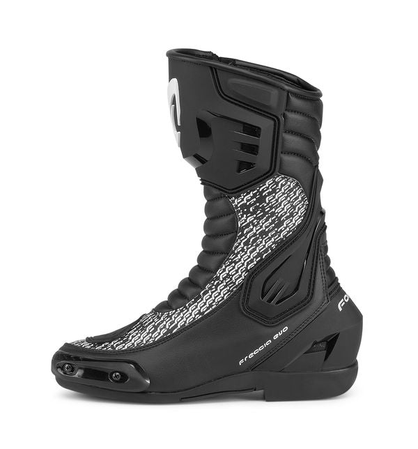 Forma Freccia Evo Boots Black / White - FREE UK Shipping, FREE 365 Day Returns | Moto Central