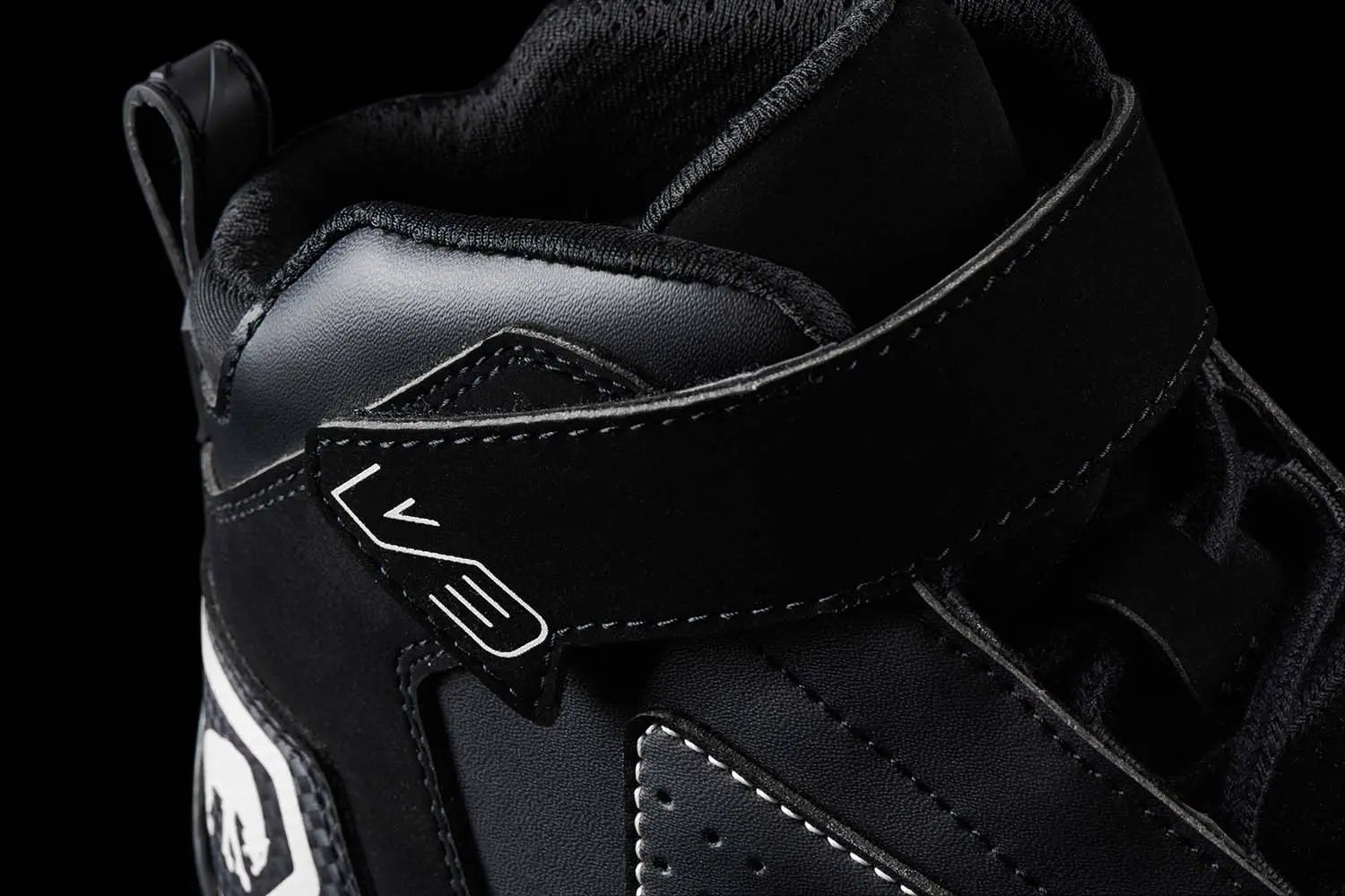 Furygan V3 Shoes Black / White - FREE UK Shipping, FREE 365 Day Returns | Moto Central