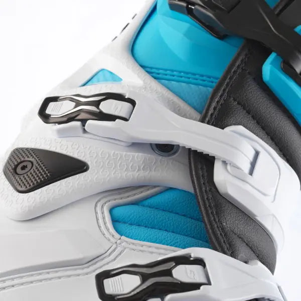 Gaerne SG.22 MX Boots White / Black / Blue - FREE UK Shipping, FREE 365 Day Returns | Moto Central