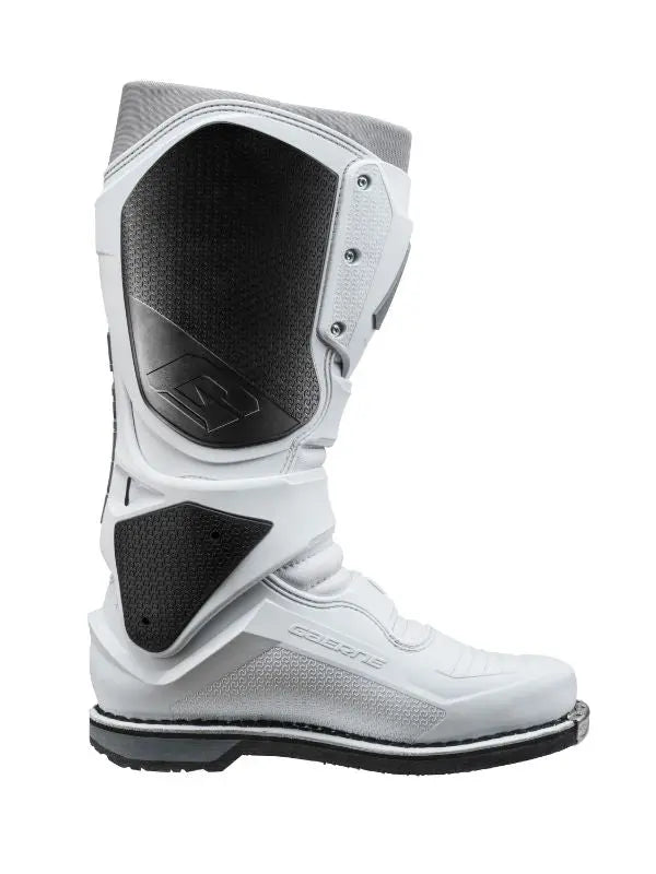 Gaerne SG.22 MX Boots White - FREE UK Shipping, FREE 365 Day Returns | Moto Central