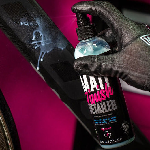 Muc-Off Motorcycle Matt Finish Detailer Spray - 250ml - FREE UK Shipping, FREE 365 Day Returns | Moto Central