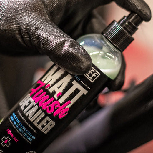 Muc-Off Motorcycle Matt Finish Detailer Spray - 250ml - FREE UK Shipping, FREE 365 Day Returns | Moto Central