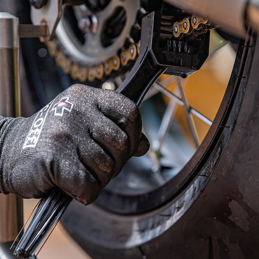 Muc-Off Motorcycle Chain Cleaning Brush Black  - FREE UK Shipping, FREE 365 Day Returns | Moto Central