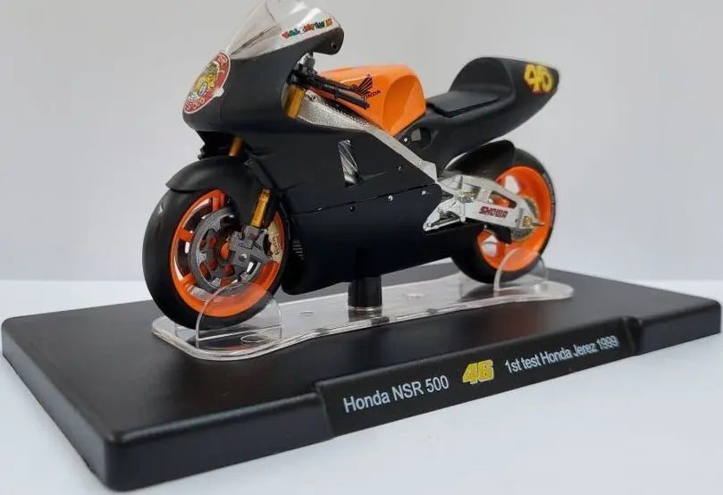 MAG Honda NSR 500 Jerez 1999 Rossi Valentino Rossi Collection - 1:18 Model - FREE UK Shipping, FREE 365 Day Returns | Moto Central