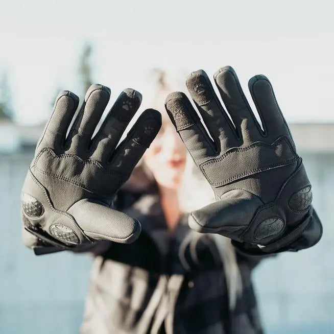 MotoGirl Nandi Ladies Leather Gloves Black  - FREE UK Shipping, FREE 365 Day Returns | Moto Central