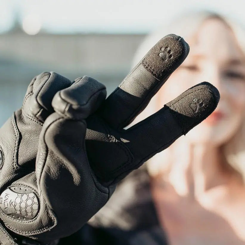 MotoGirl Nandi Ladies Leather Gloves Black  - FREE UK Shipping, FREE 365 Day Returns | Moto Central