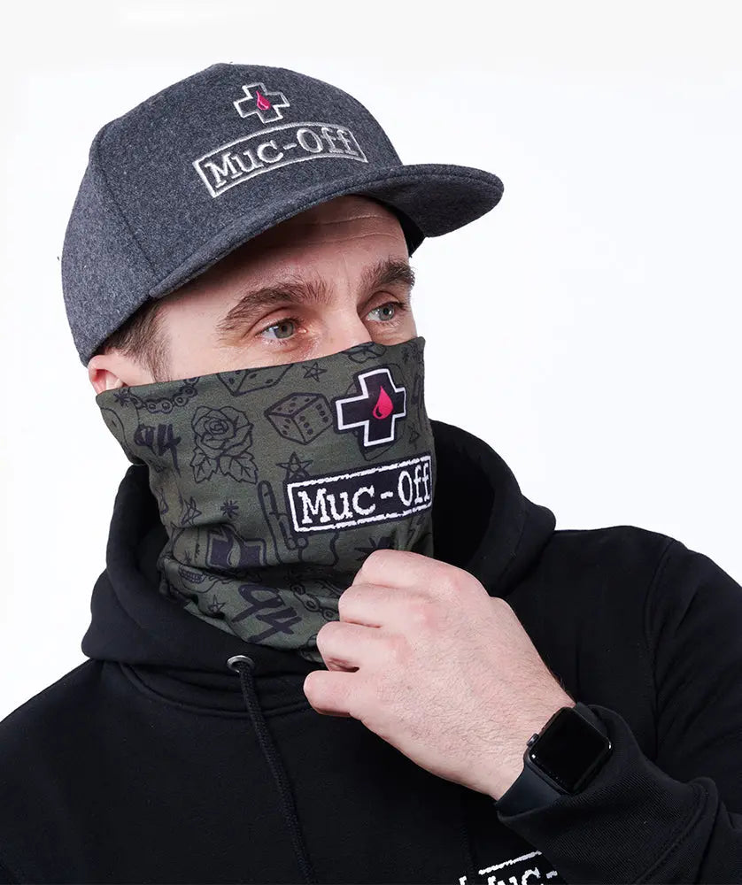 Muc-Off Lightweight Neck Gaiter Punk Green  - FREE UK Shipping, FREE 365 Day Returns | Moto Central