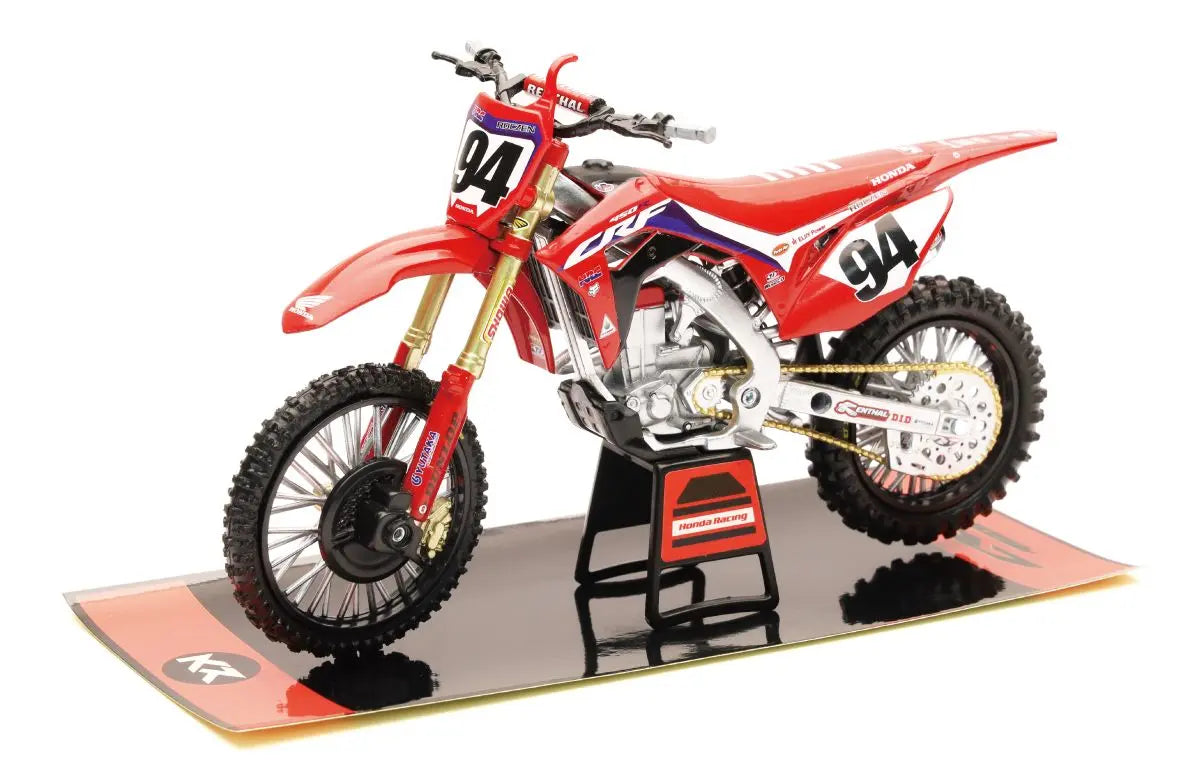 New-Ray Miniatuur Motor HRC Honda Factory Ken Roczen Number 94 - FREE UK Shipping, FREE 365 Day Returns | Moto Central