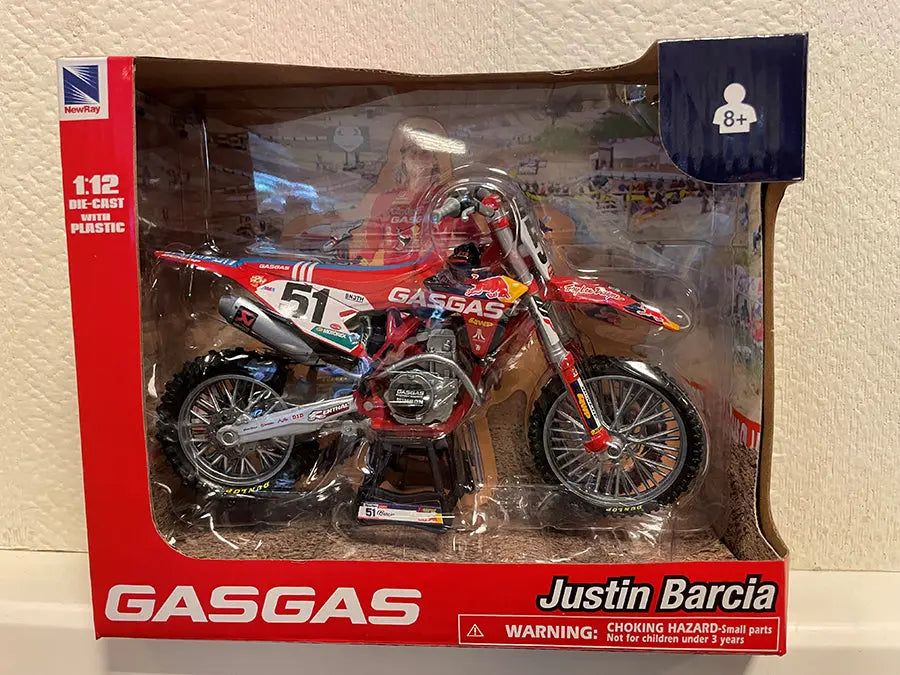 New-Ray Miniatuur Red Bull Gasgas MC 450F Barcia Number 51 - FREE UK Shipping, FREE 365 Day Returns | Moto Central