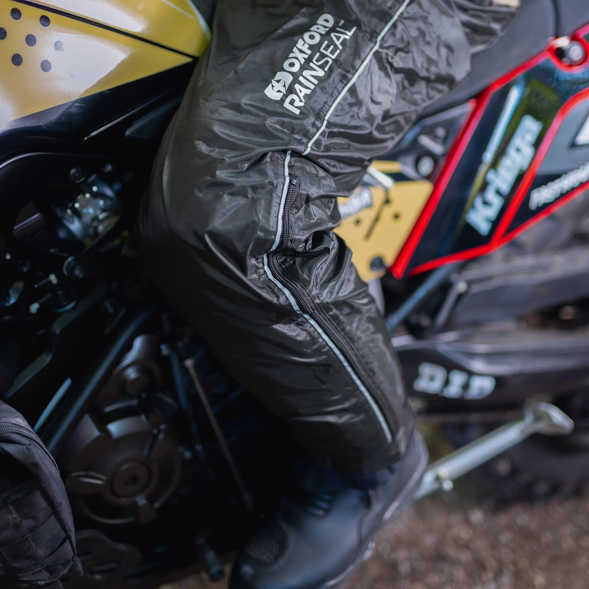 Oxford Rainseal Thermal Over Trouser Black  - FREE UK Shipping, FREE 365 Day Returns | Moto Central