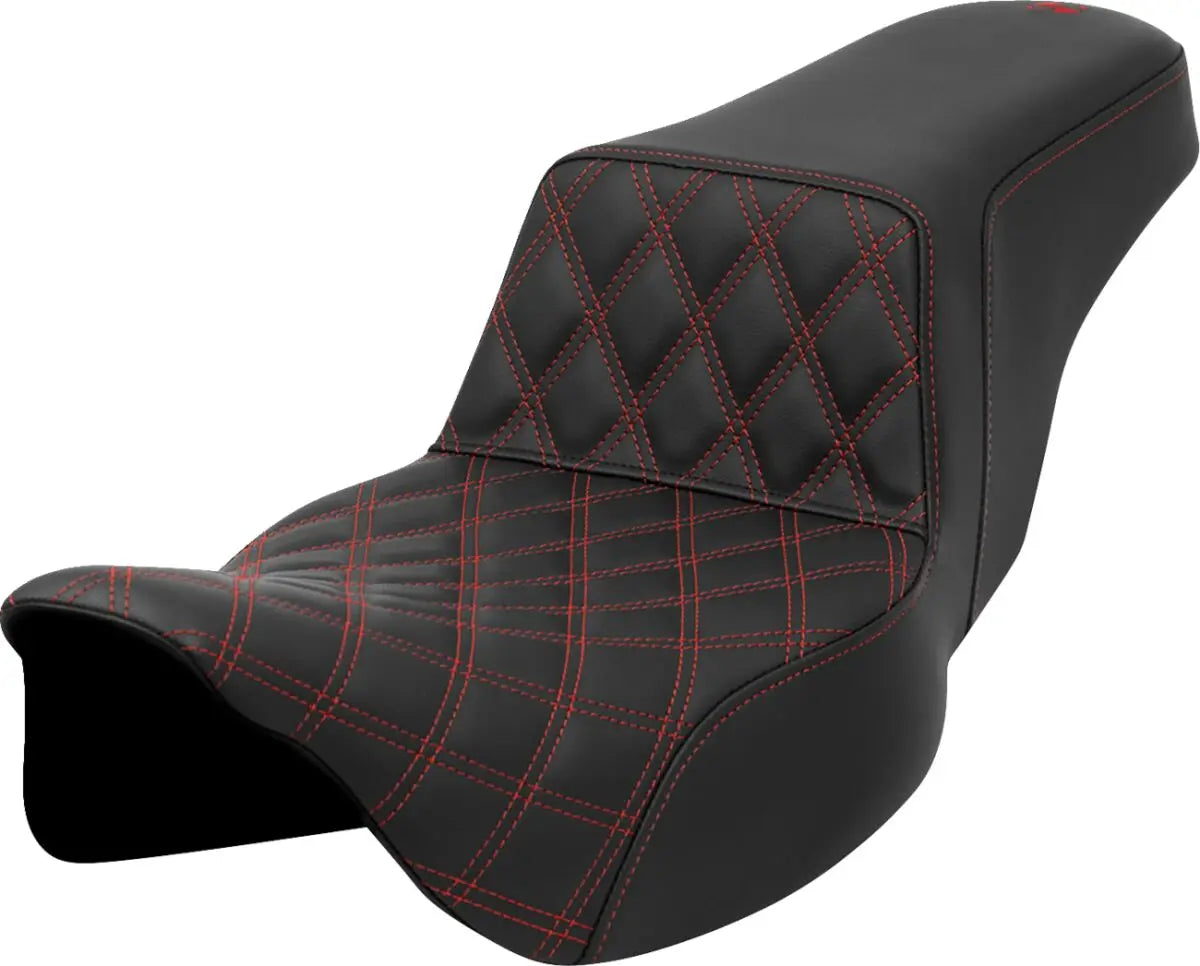 Saddlemen Lattice Stitch Step-Up Black Stitching / Red Stitching Seat Black / Red - FREE UK Shipping, FREE 365 Day Returns | Moto Central