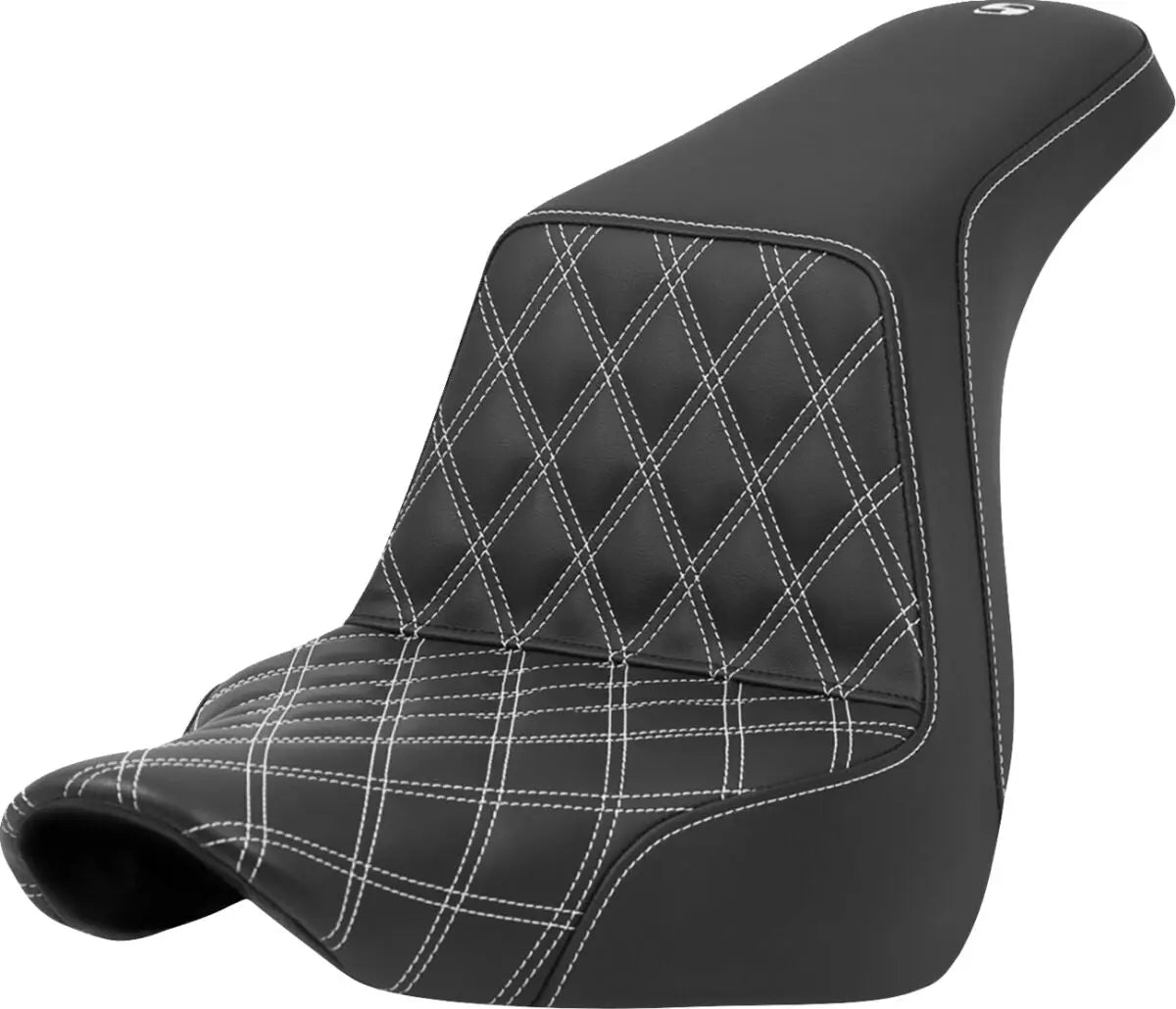 Saddlemen Lattice Stitch Step-Up White Stitching Driver Seat Black / White - FREE UK Shipping, FREE 365 Day Returns | Moto Central