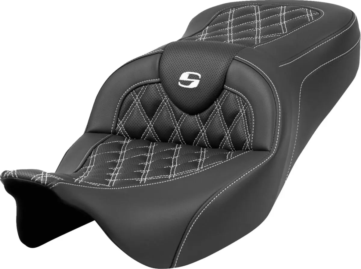 Saddlemen Roadsofa Lattice Stitch White Stitching Seat Black / White - FREE UK Shipping, FREE 365 Day Returns | Moto Central