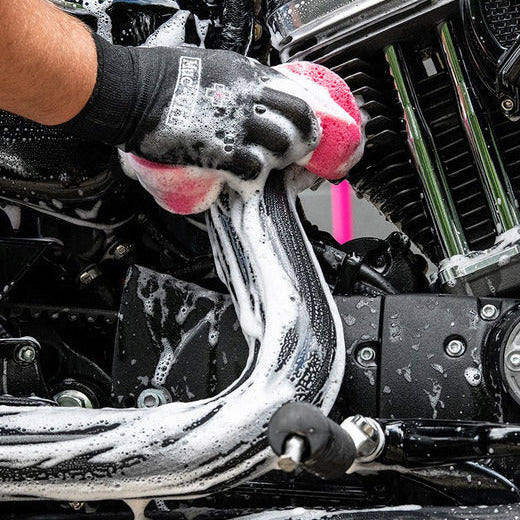 Muc-Off Expanding Microcell Washing Sponge Pink - FREE UK Shipping, FREE 365 Day Returns | Moto Central