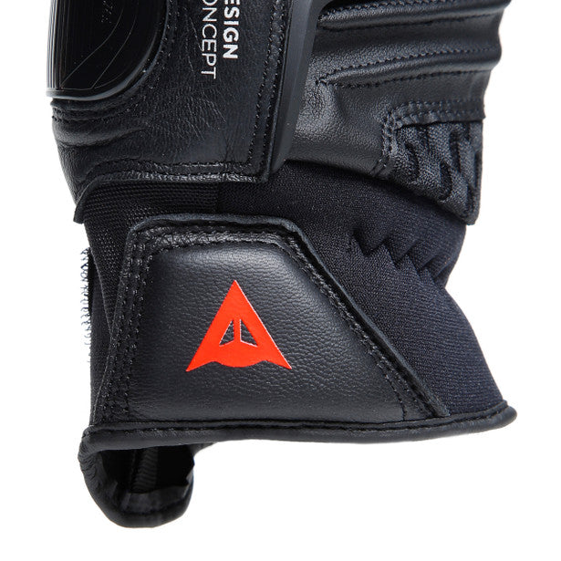 Dainese Carbon 4 Short Leather Gloves Black / Fluo Red