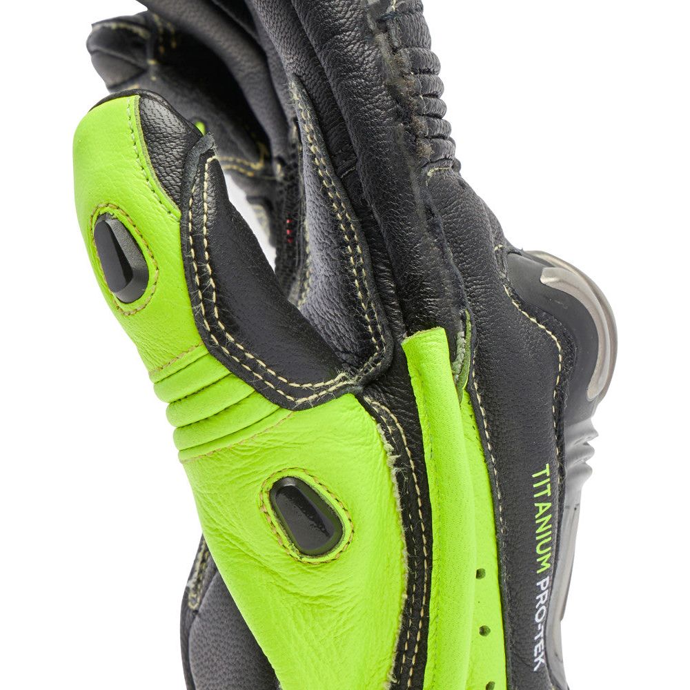 Dainese Full Metal 7 Leather Gloves Black / Fluo Yellow - FREE UK Shipping, FREE 365 Day Returns | Moto Central