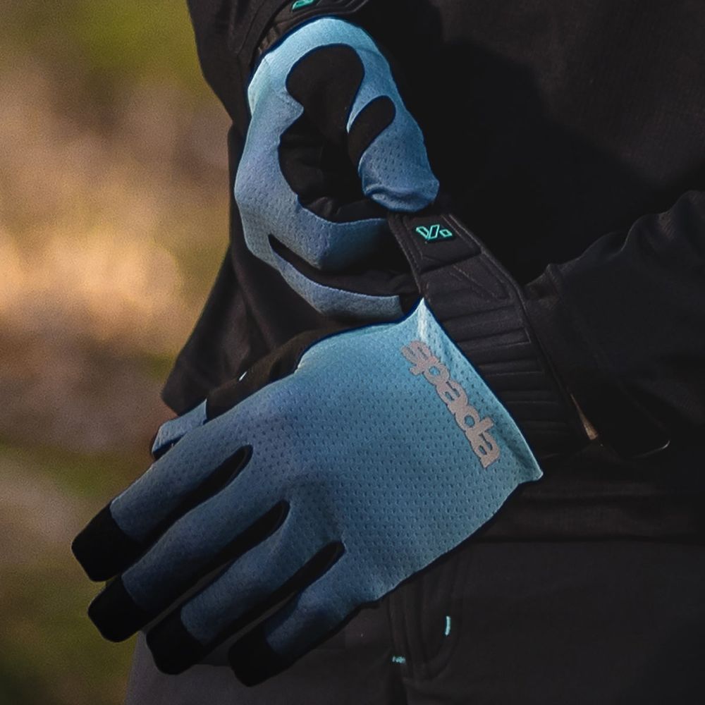 Spada MTB Berm Mesh Air Gloves Gradient Blue - FREE UK Shipping, FREE 365 Day Returns | Moto Central