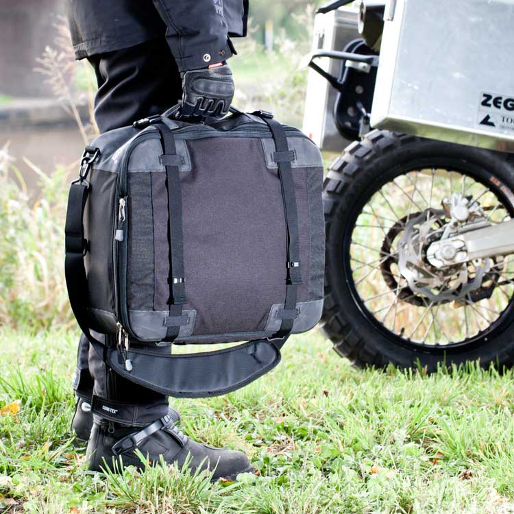 Kriega KS40 Travel Bag Black - 30 To 40 Liters - FREE UK Shipping, FREE 365 Day Returns | Moto Central