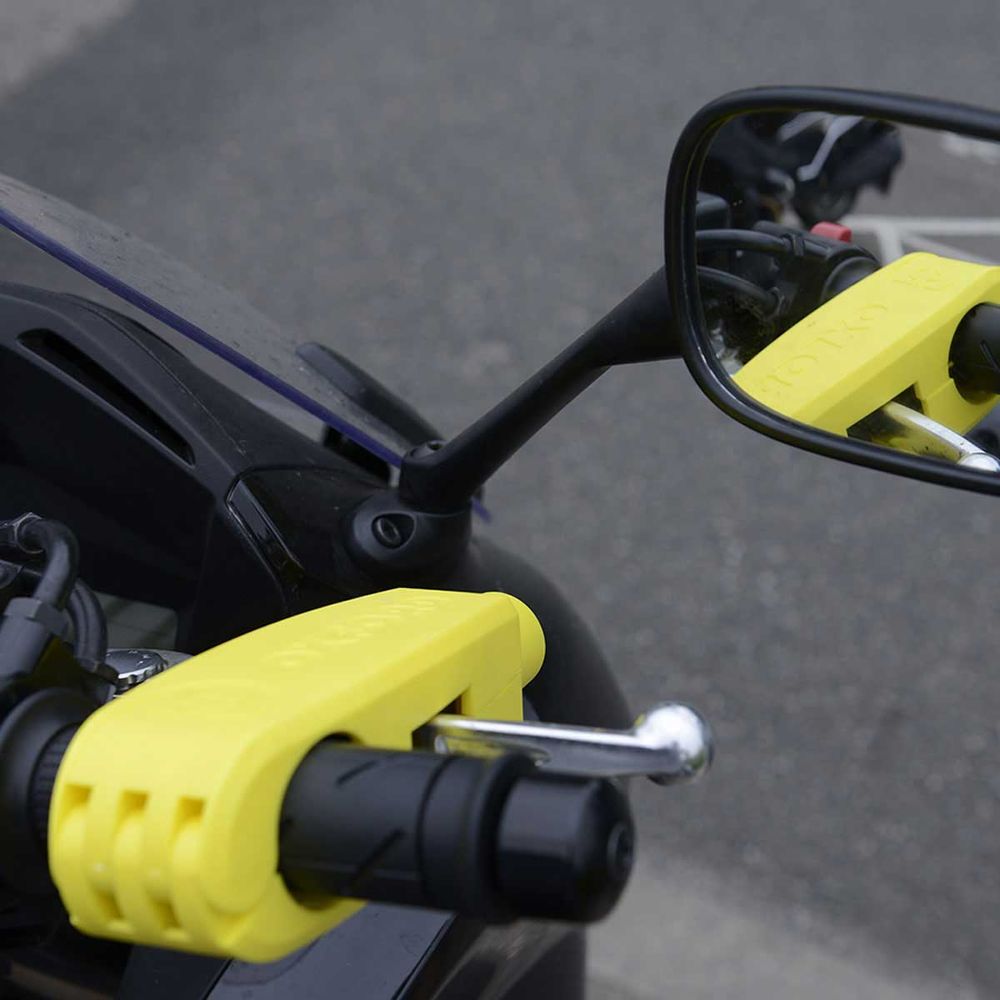 Oxford Lever Lock Yellow - FREE UK Shipping, FREE 365 Day Returns | Moto Central