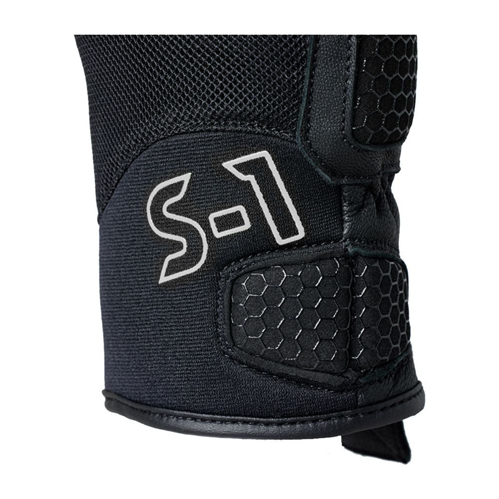 RST S1 Mesh CE Ladies Gloves Black / White - FREE UK Shipping, FREE 365 Day Returns | Moto Central